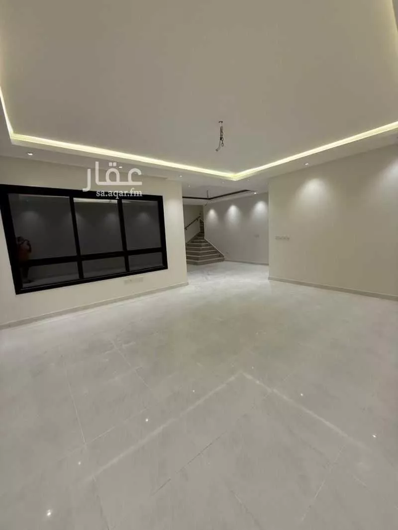 4 bedroom villa in Al Janadriyah 3