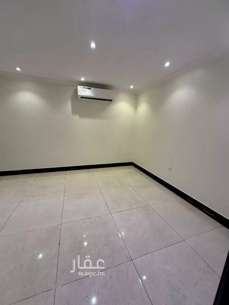 8 bedroom villa in Al Wahah 23