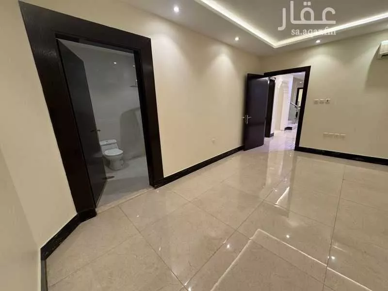 8 bedroom villa in Al Wahah 32