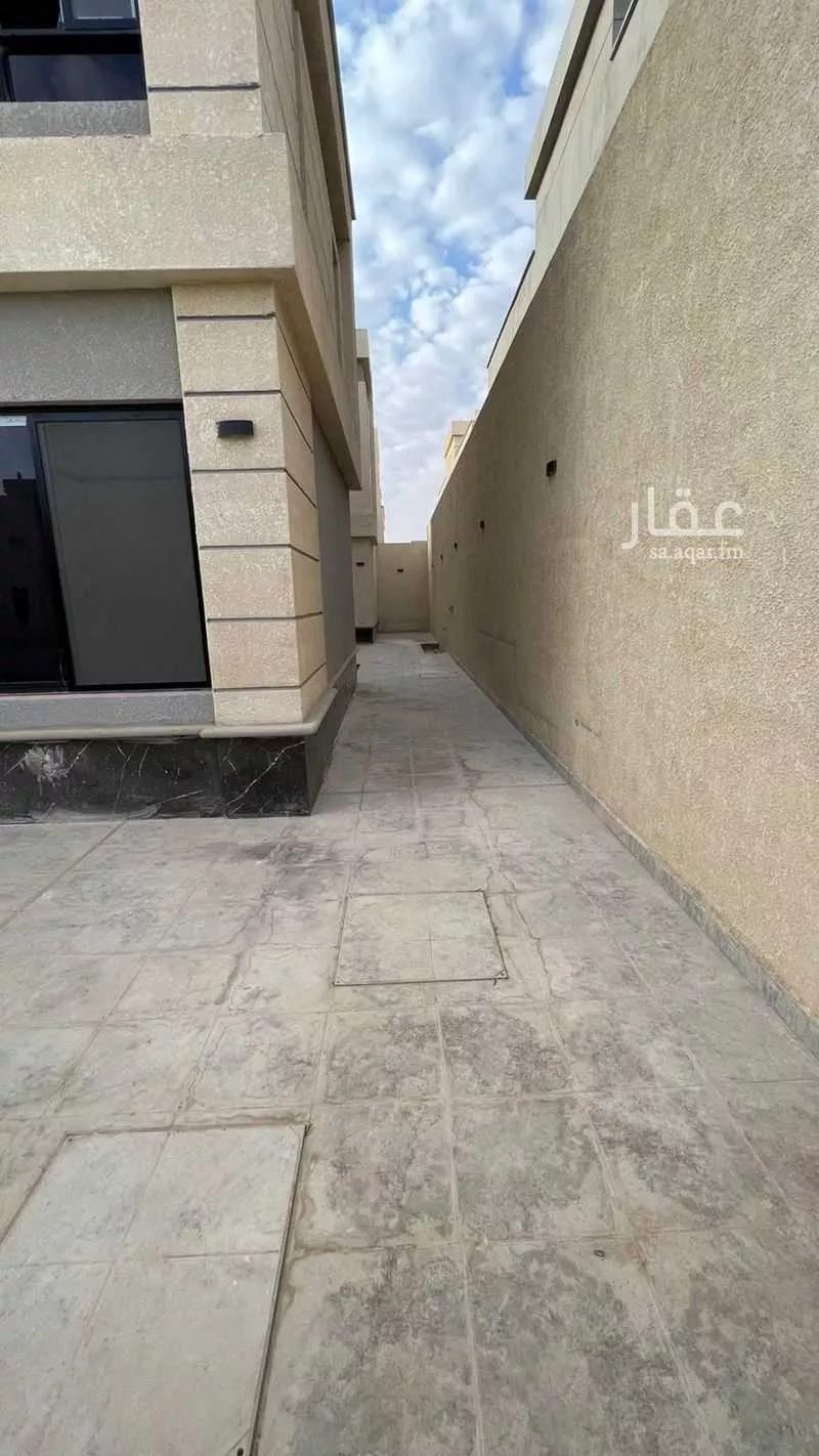 4 bedroom villa in Al Janadriyah 4