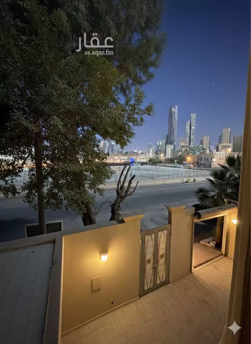 8 bedroom villa in Al Aqiq 2