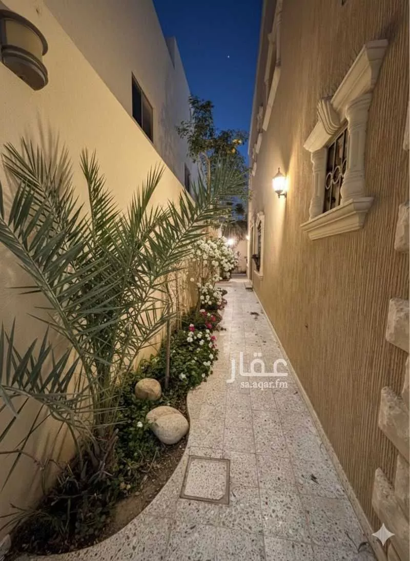 8 bedroom villa in Al Aqiq 4
