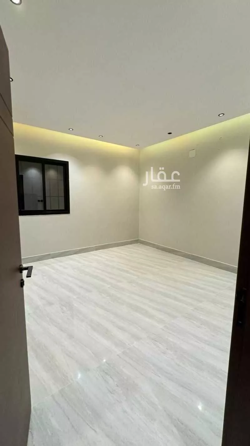 4 bedroom villa in Al Rimal 22