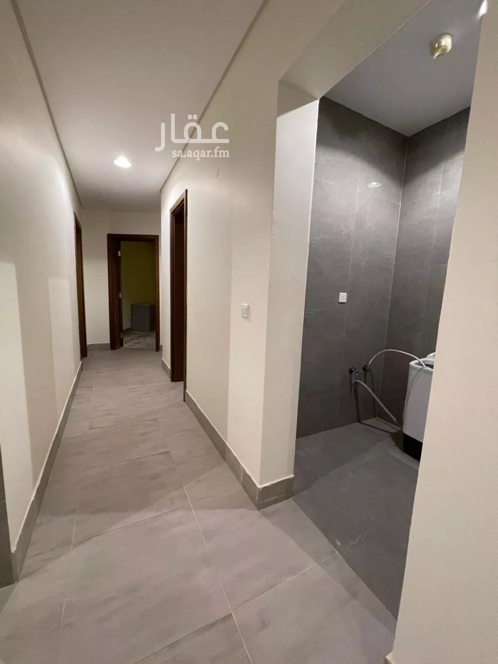 شقة 2 غرف في الملقا 6