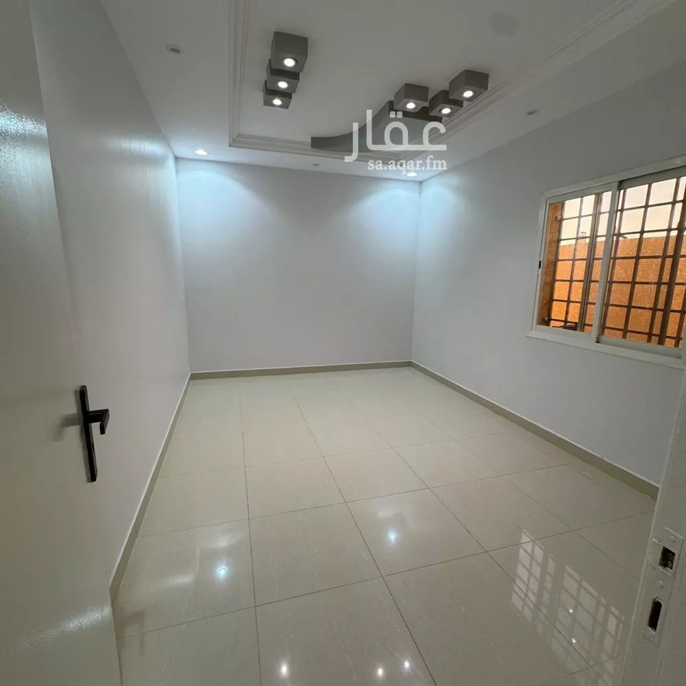 5 bedroom apartment in Al Hazm 12
