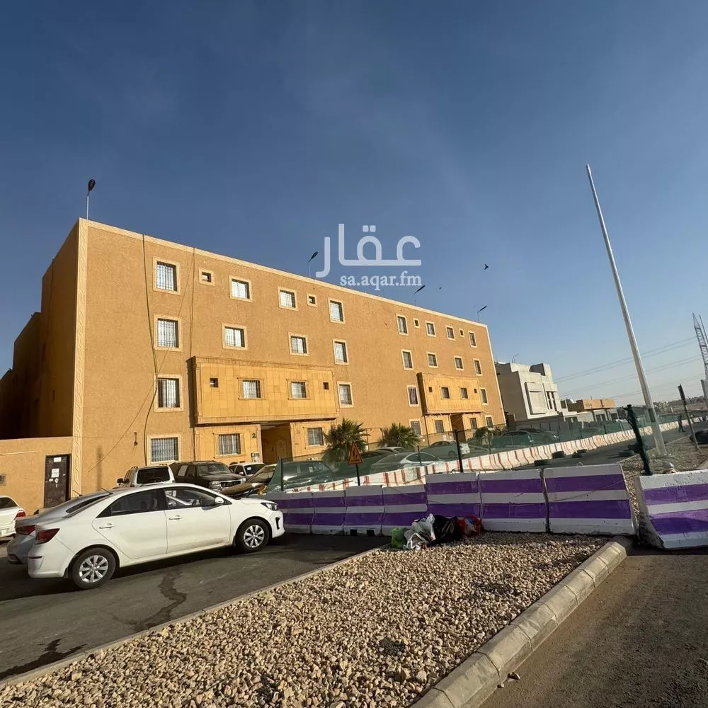 5 bedroom apartment in Al Hazm 15