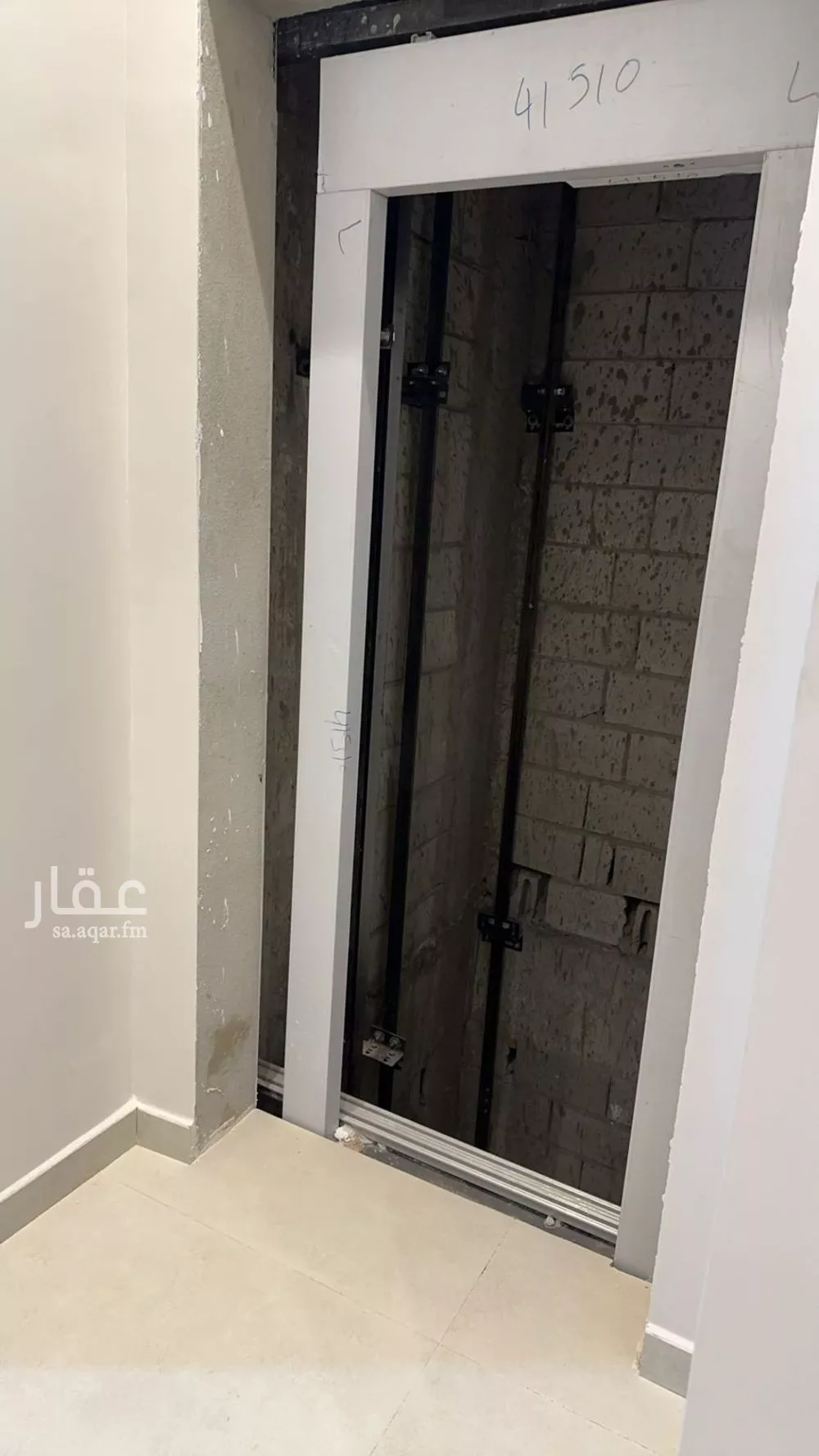 شقة 4 غرف في الشرق 12