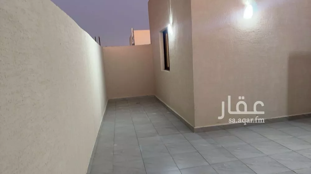 شقة 4 غرف في الشرق 16