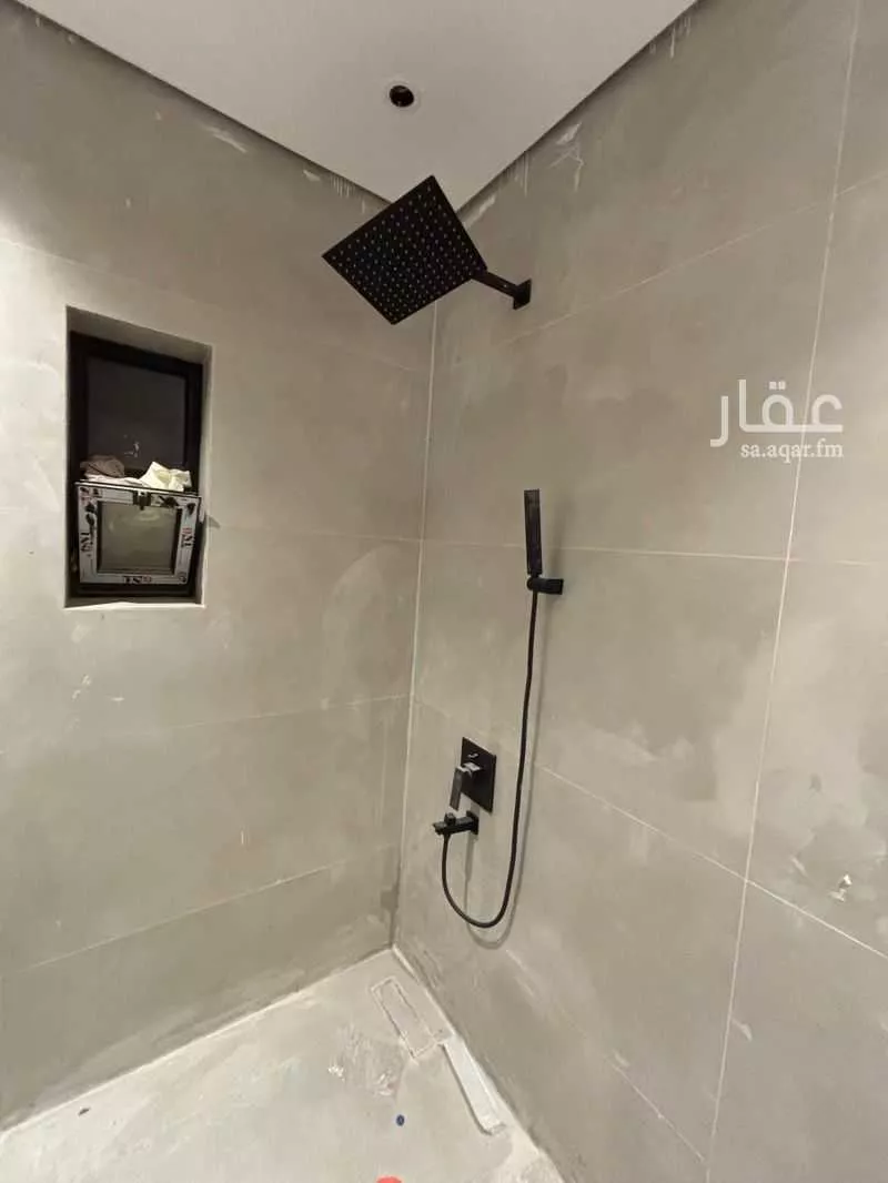 فيلا 4 غرف في الملز 4