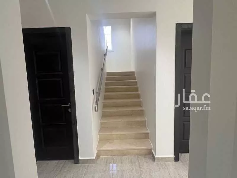 4 bedroom villa in Riyadh 14