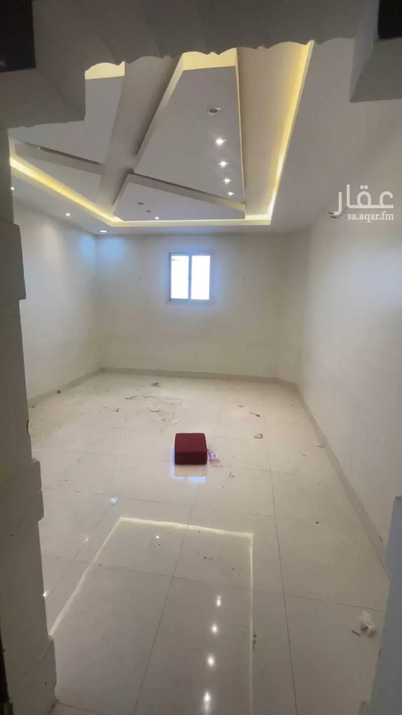 فيلا 5 غرف في العريجاء الغربية 6