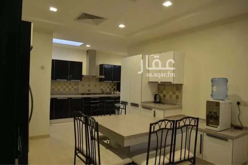 7 bedroom villa in King Abdullah, Riyadh 5