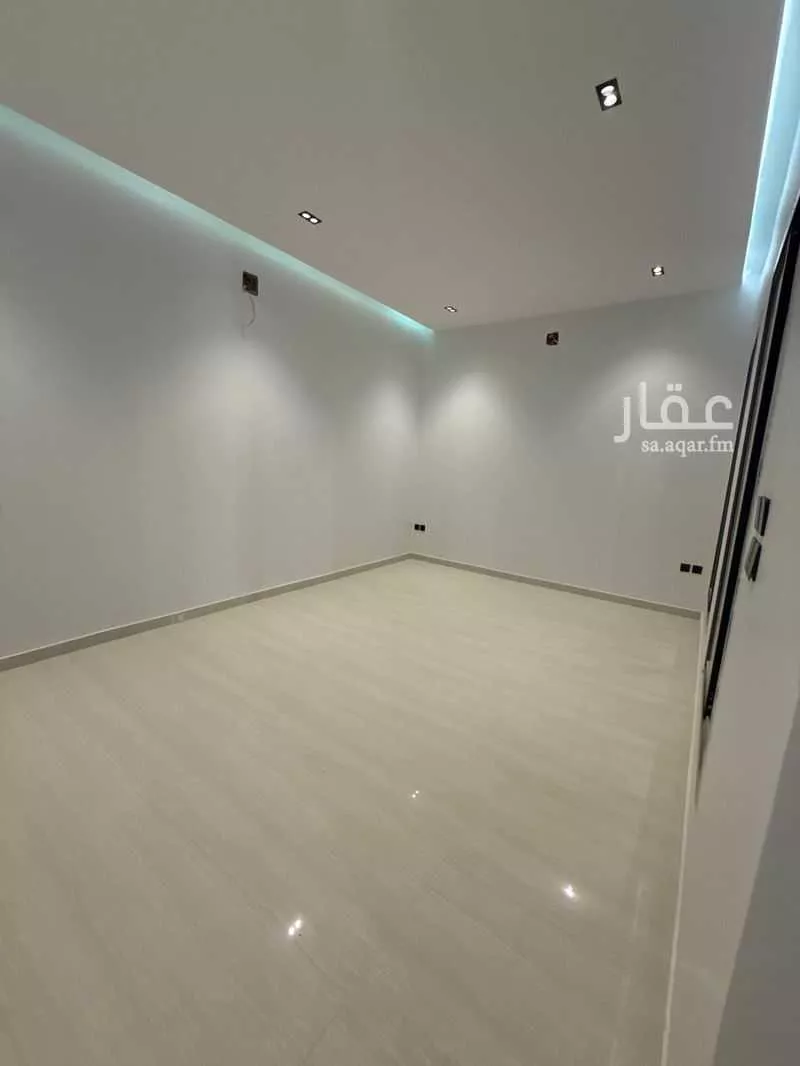 فيلا 7 غرف في الجنادرية 3