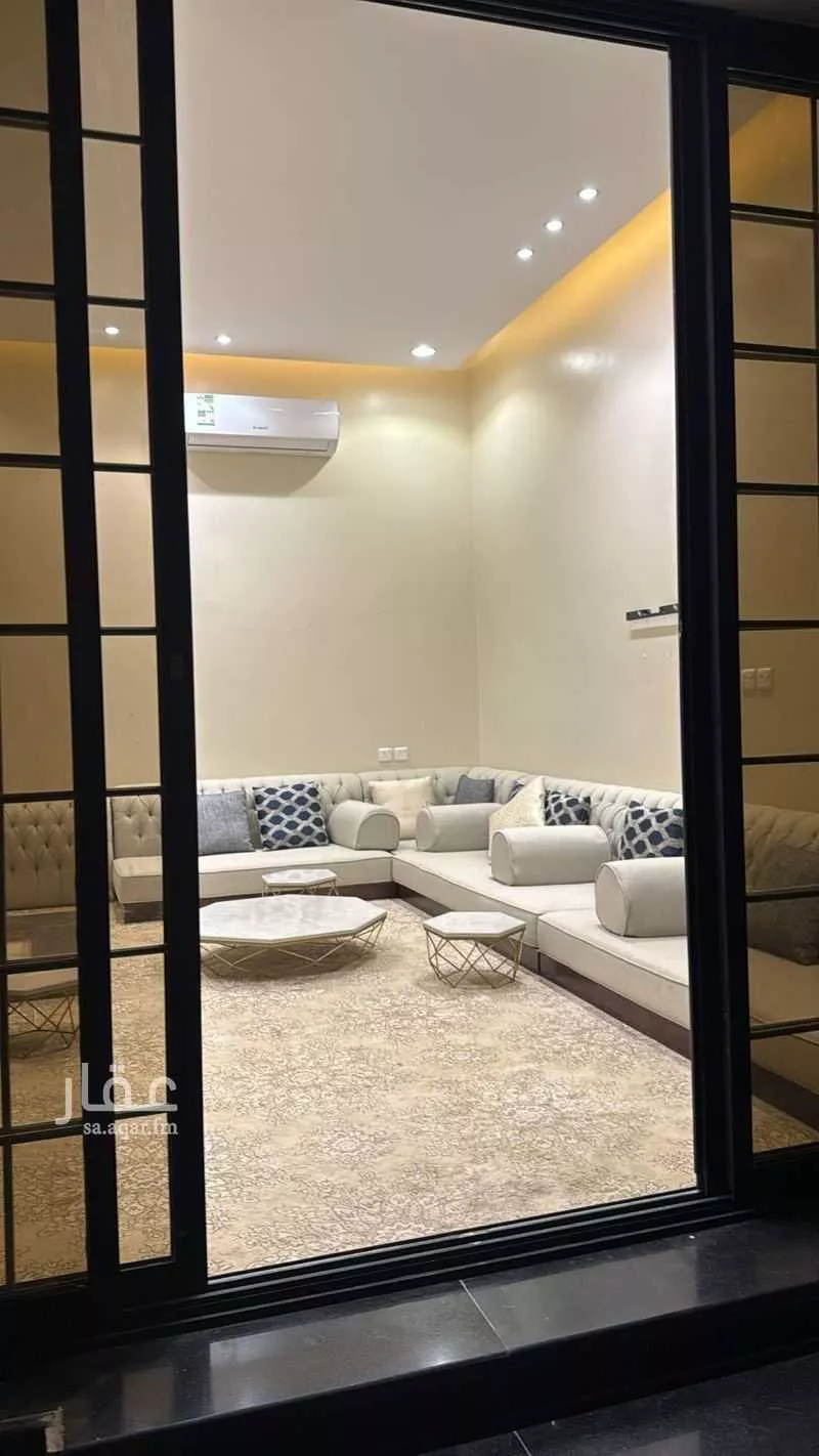 5 bedroom villa in Al Rimal 10
