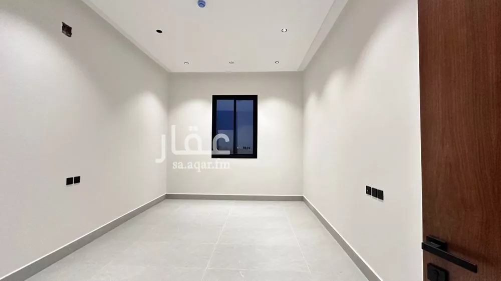 5 bedroom apartment in Al Marwa 10