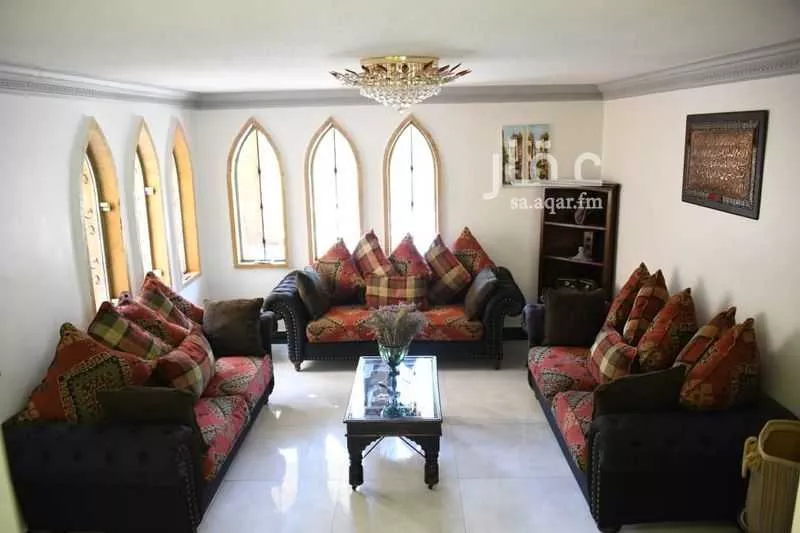 8 bedroom villa in An Namudhajiyah 10