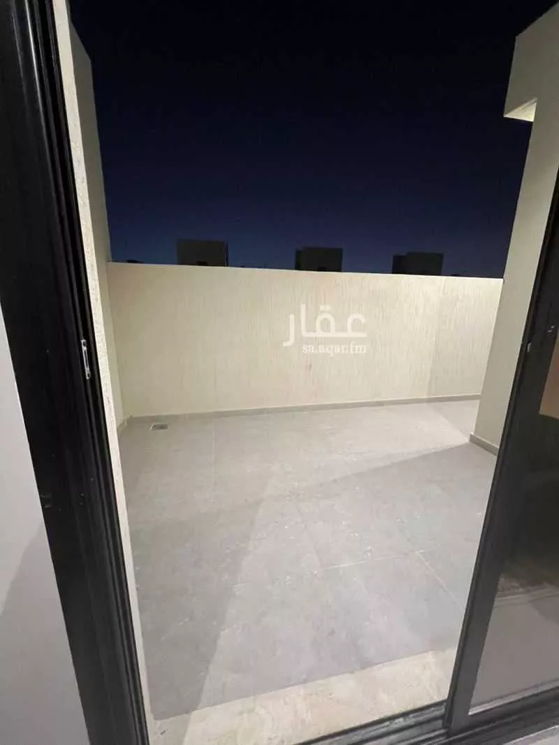 2 bedroom apartment in Al Maizilah 11