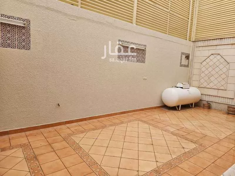 7 bedroom villa in Al Khaleej 13