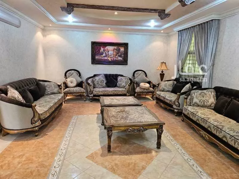 7 bedroom villa in Al Khaleej 10