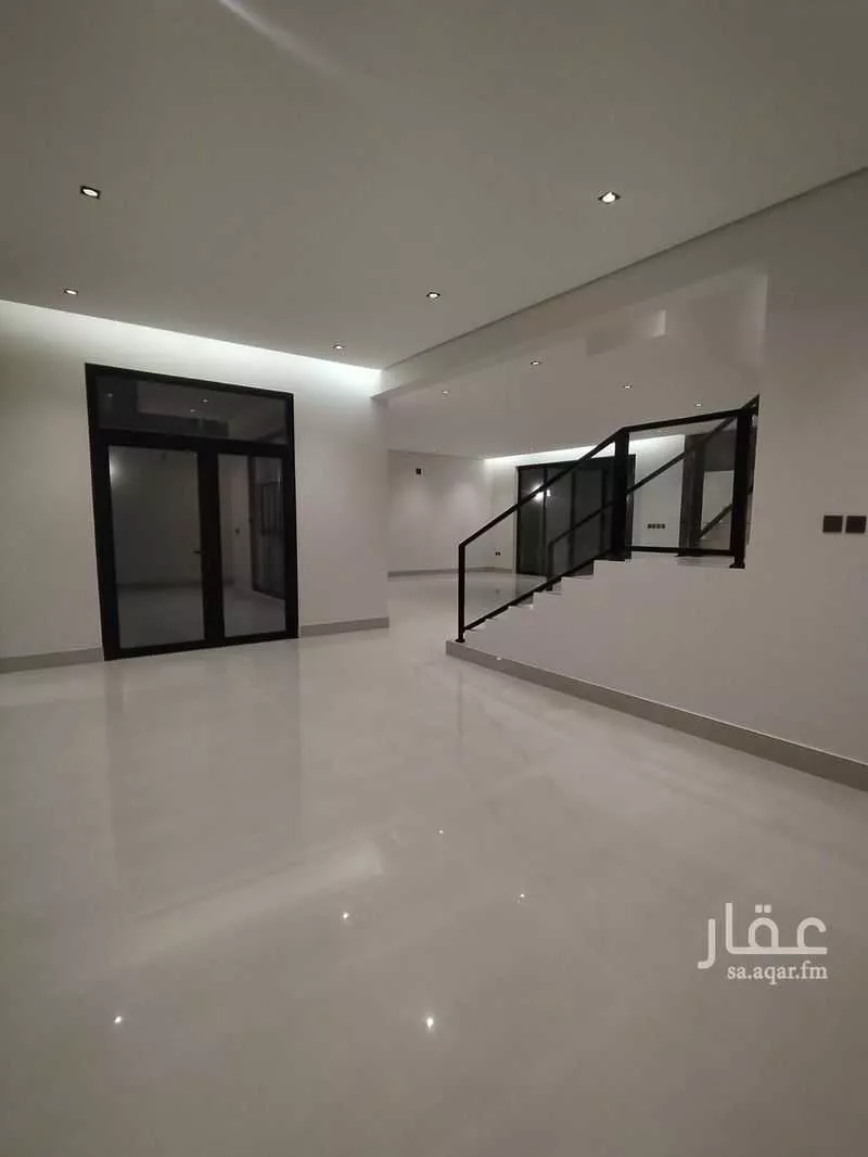 4 bedroom villa in Al Mahdiyyah 2