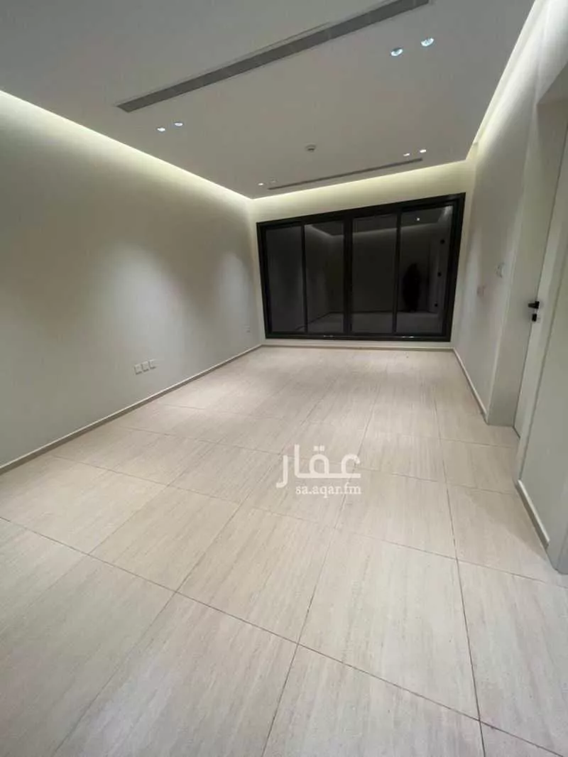 فيلا 3 غرف في العارض 10