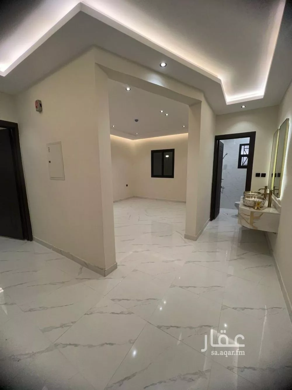 5 bedroom apartment in Al Hazm 2