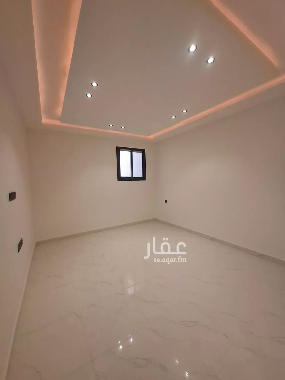 5 bedroom apartment in Al Hazm 8