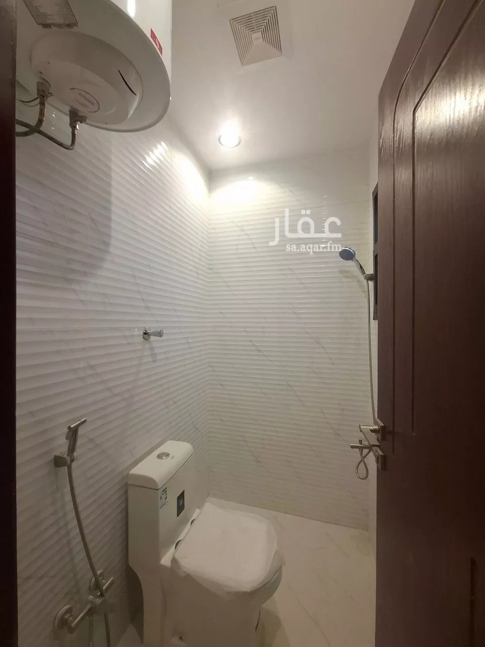 5 bedroom apartment in Al Hazm 10