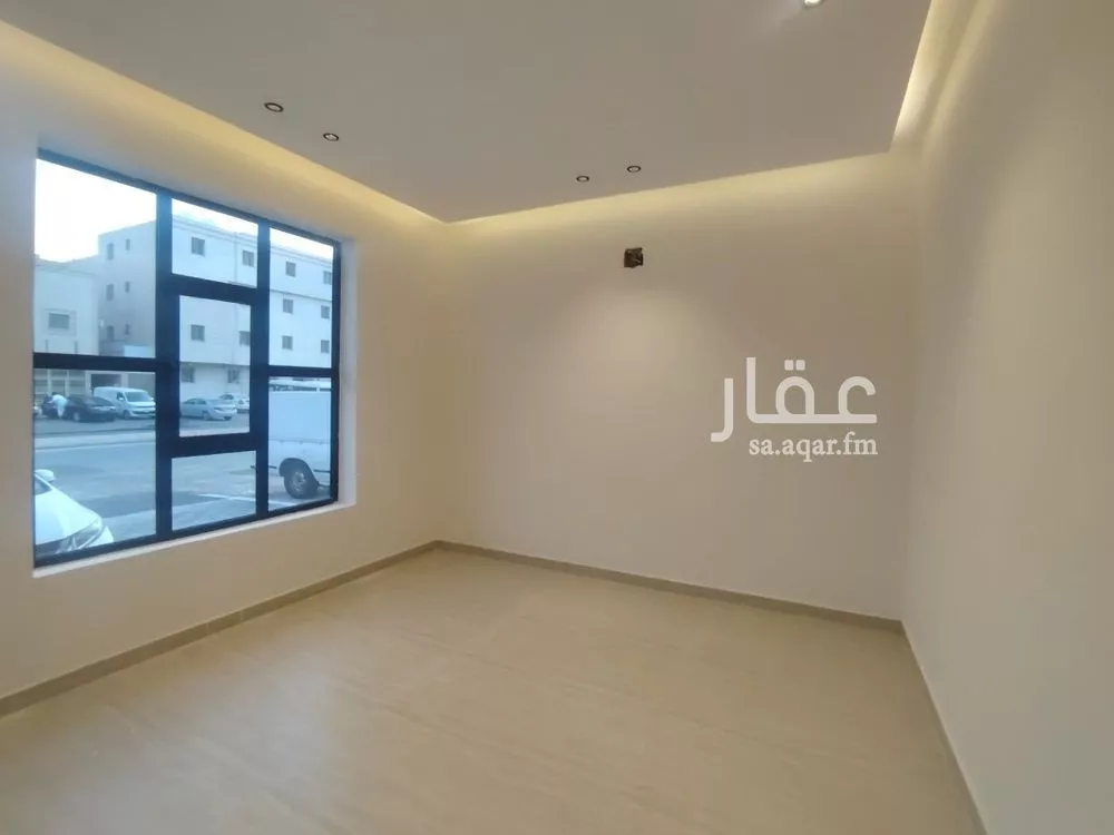 3 bedroom apartment in Al Hazm 9