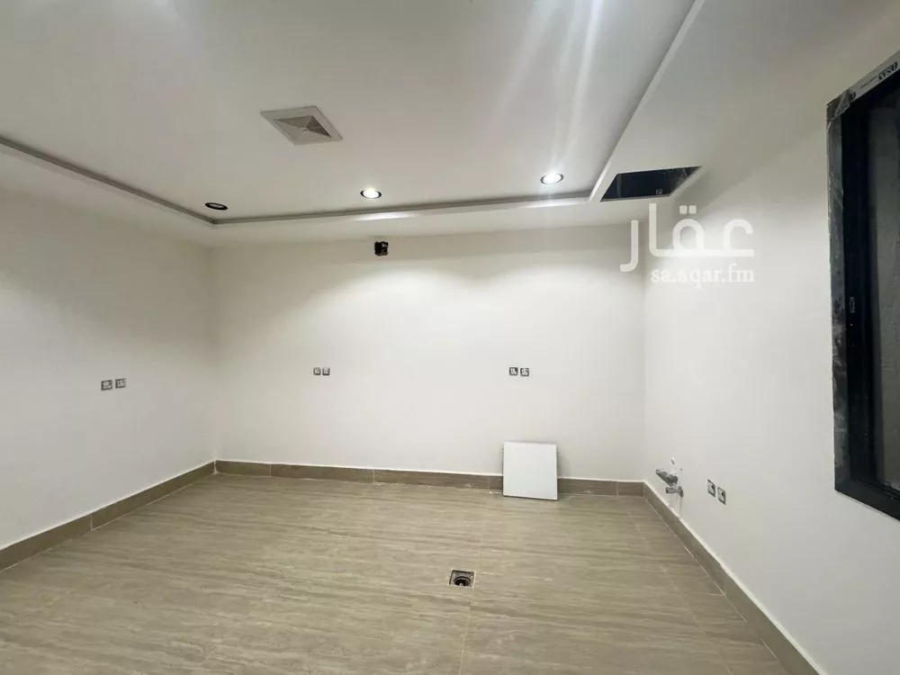 5 bedroom apartment in Tuwaiq 12