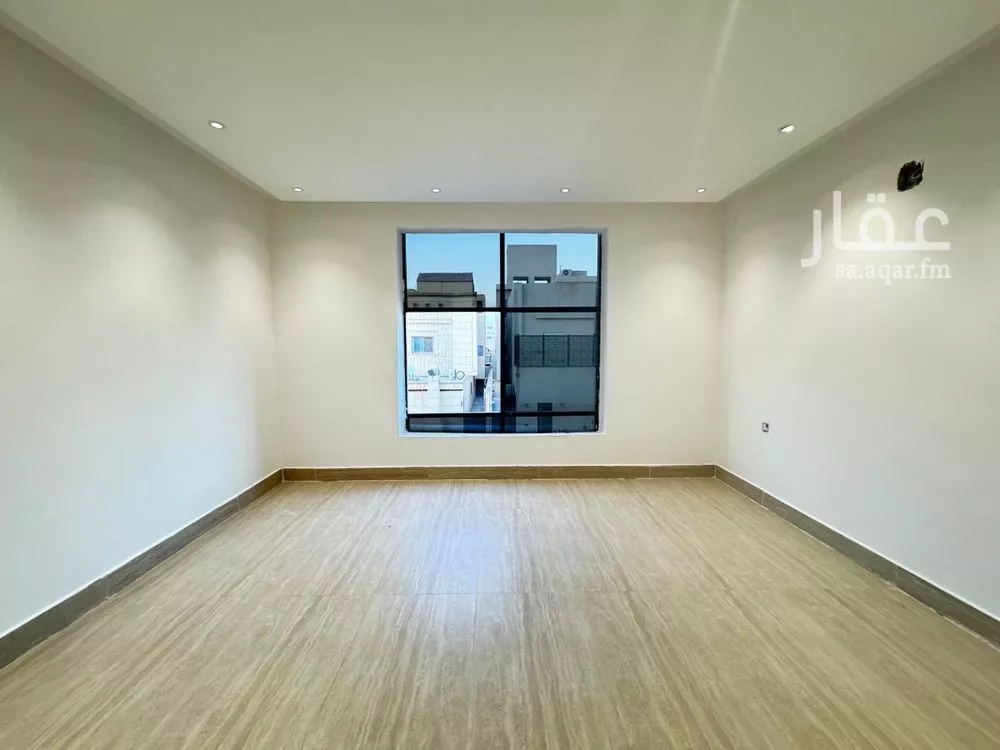 5 bedroom apartment in Tuwaiq 10