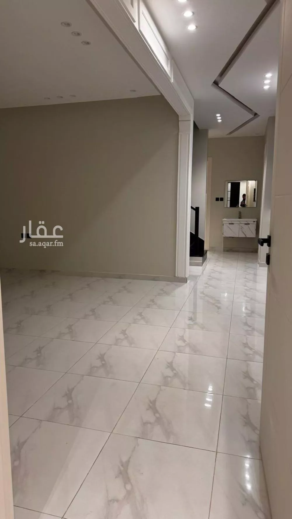 4 bedroom apartment in Dhahrat Namar 7