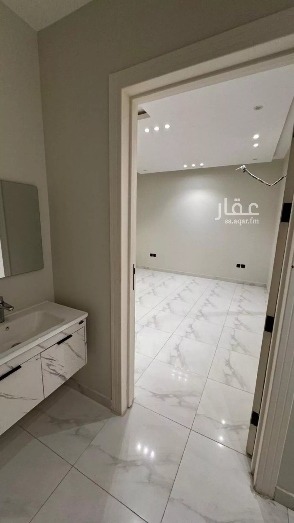 4 bedroom apartment in Dhahrat Namar 8