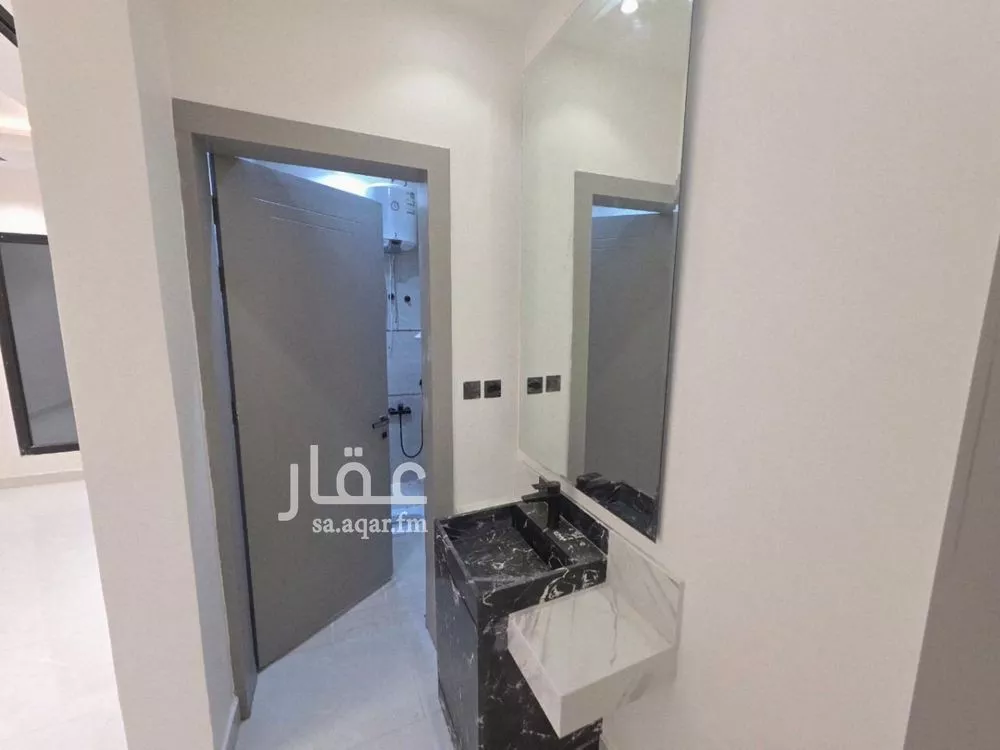 دور 5 غرف في طيبة 10