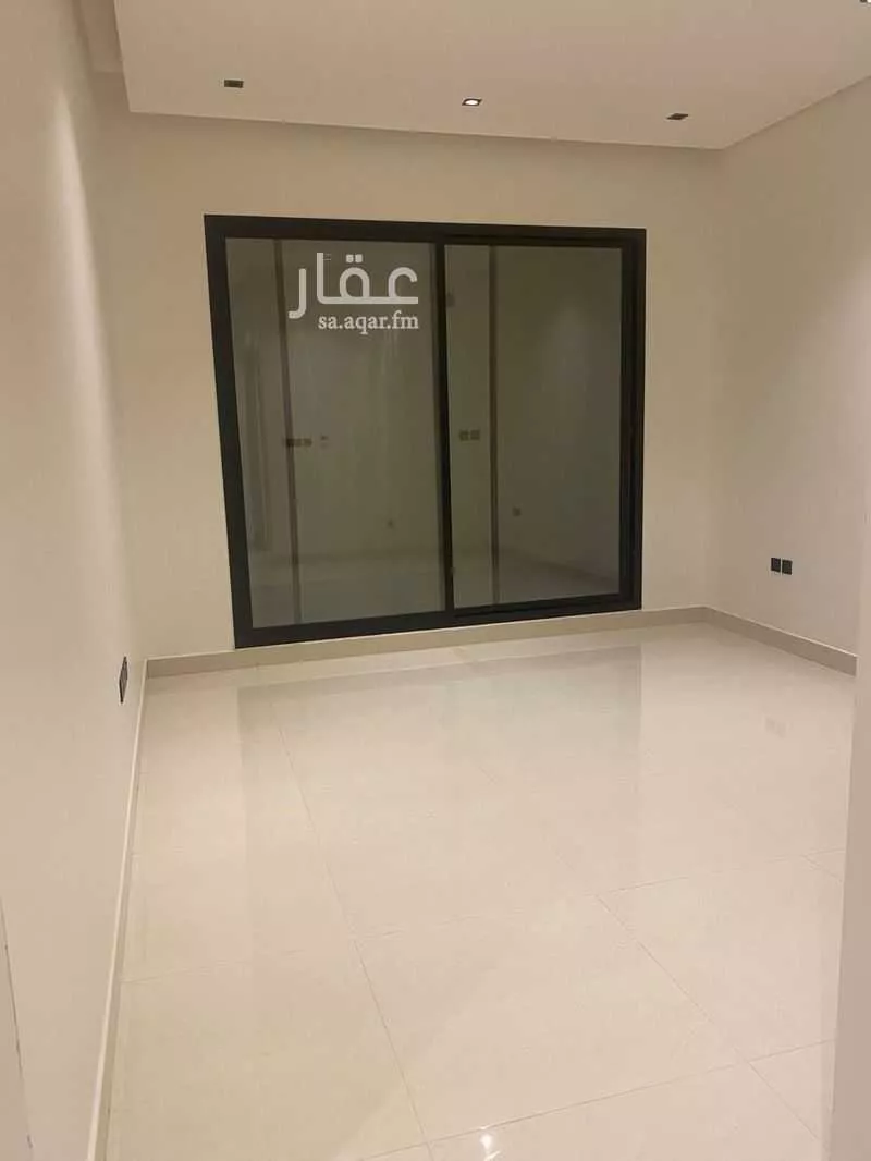 فيلا 3 غرف في النخيل 4