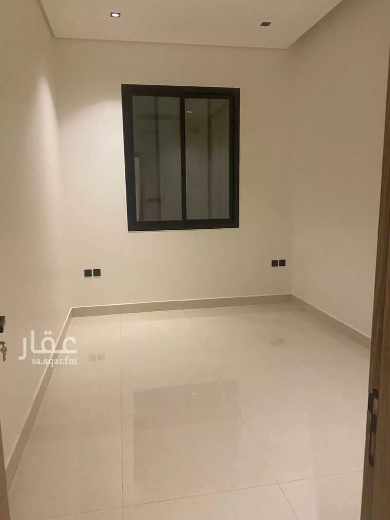 فيلا 3 غرف في النخيل 5