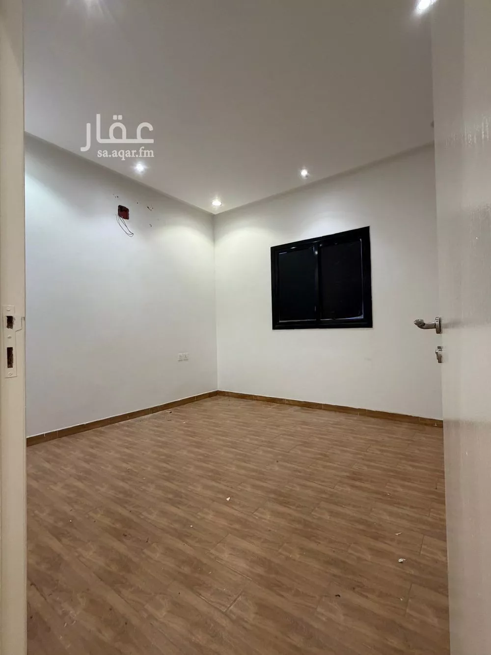 فيلا 5 غرف في طويق 18