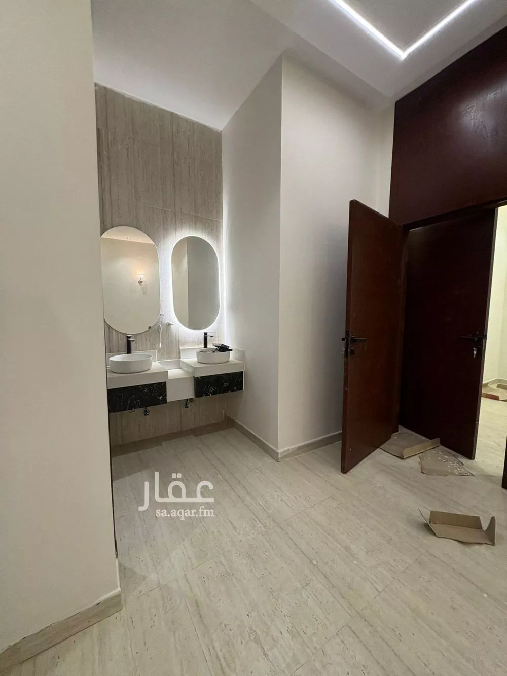 فيلا 7 غرف في طويق 20