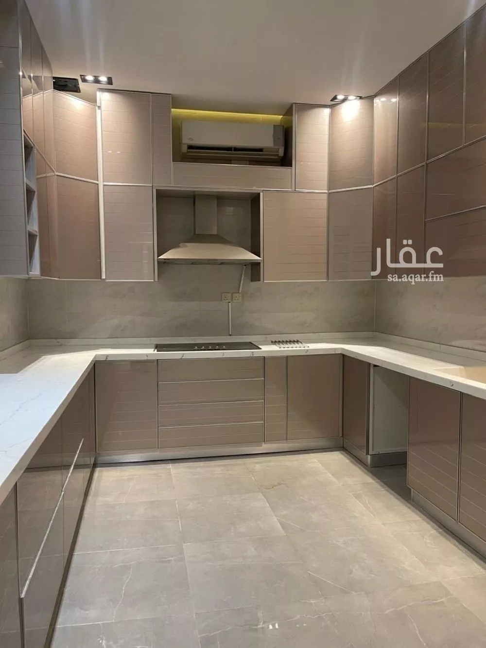 4 bedroom villa in Al Aridh 6