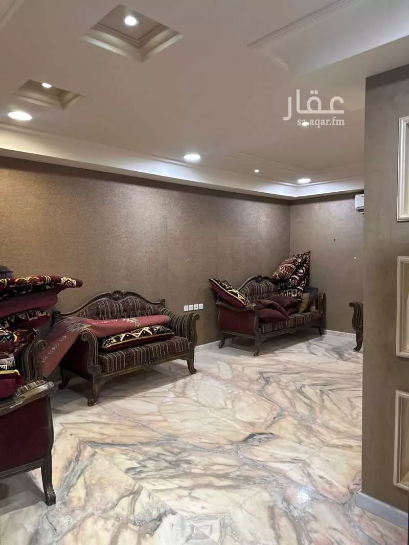 6 bedroom villa in Dhahrat Laban 6