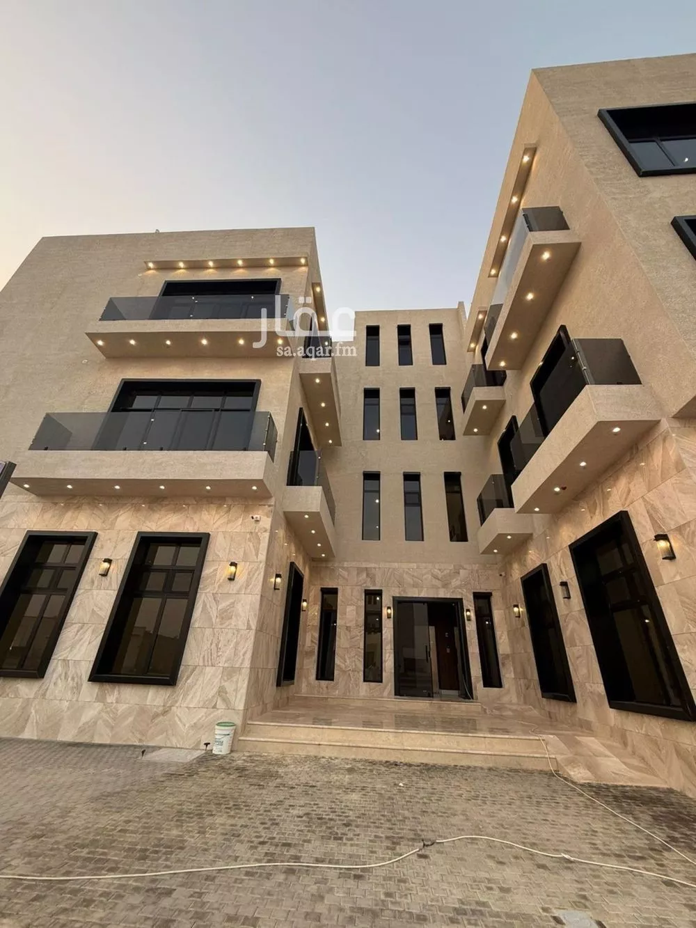 5 bedroom apartment in Al Mahdiyyah 2