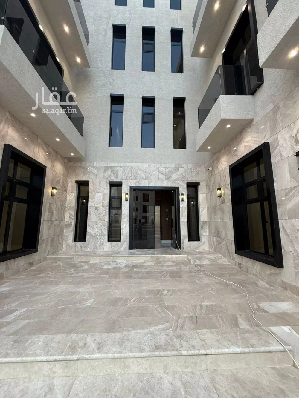 5 bedroom apartment in Al Mahdiyyah 3