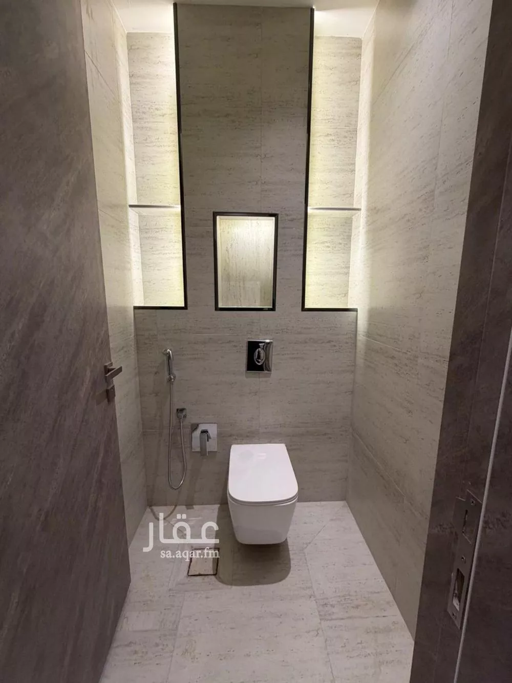 3 bedroom apartment in Dhahrat Laban 10