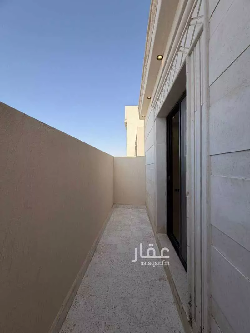 3 bedroom floor in Al Qadisiyah 9