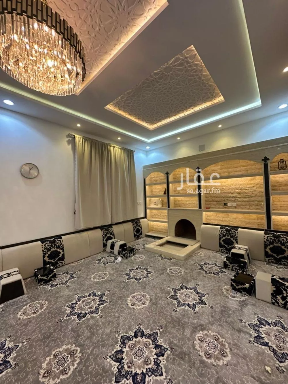 فيلا 5 غرف في الرمال 10