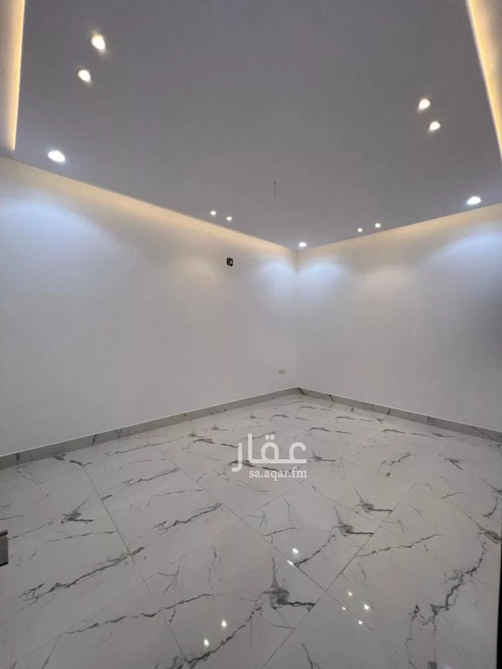 فيلا 6 غرف في القادسية 13