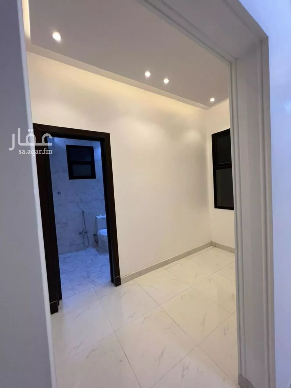 فيلا 6 غرف في القادسية 9