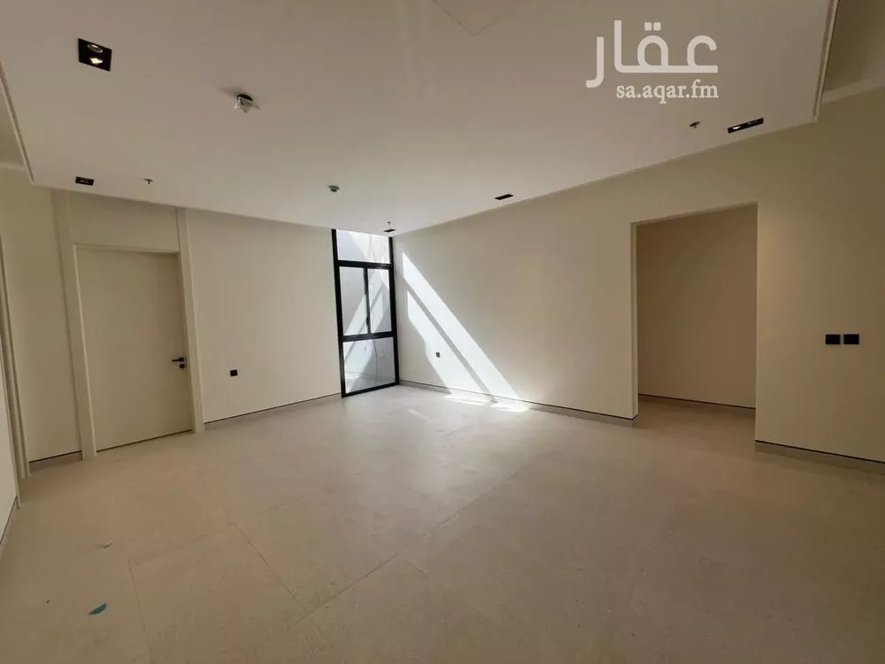 3 bedroom apartment in Al Aqiq 2