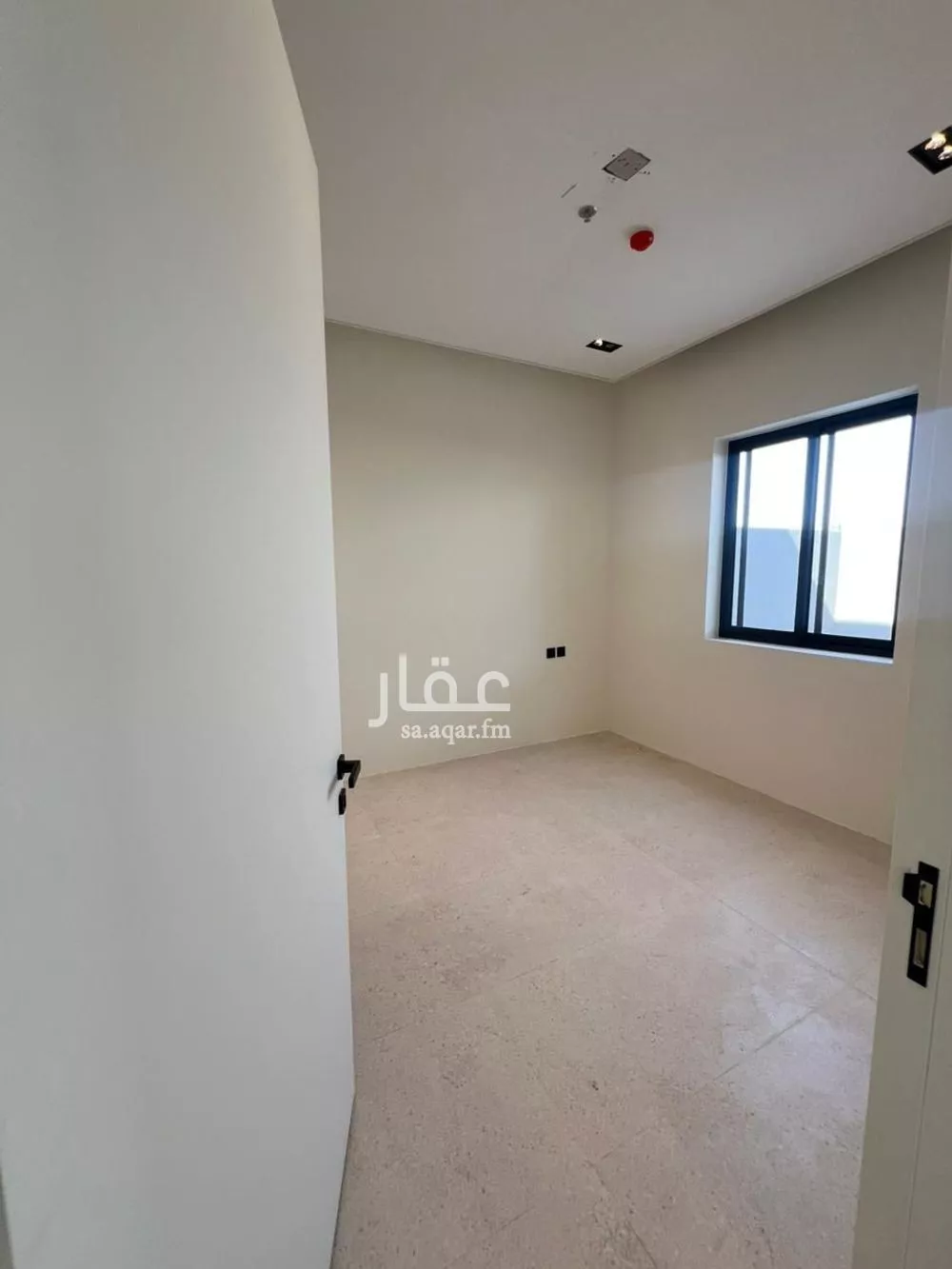 3 bedroom apartment in Al Aqiq 4
