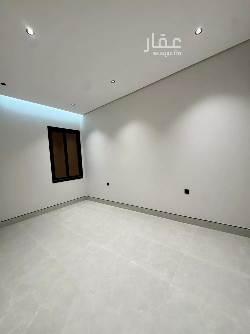 3 bedroom floor in Al Maizilah 12